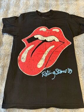 Women’s Rolling Stones Rock Tee
